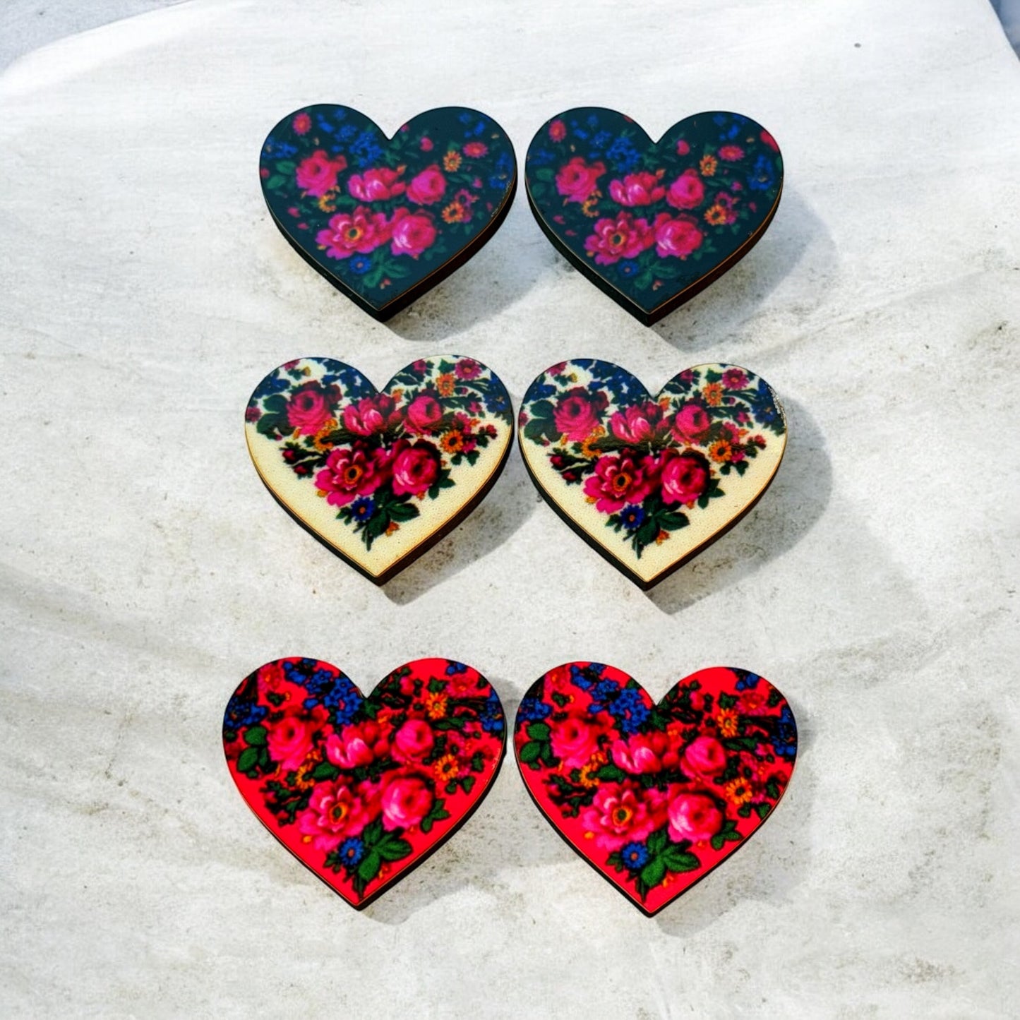 Kukom Print Wood Heart Cabochons